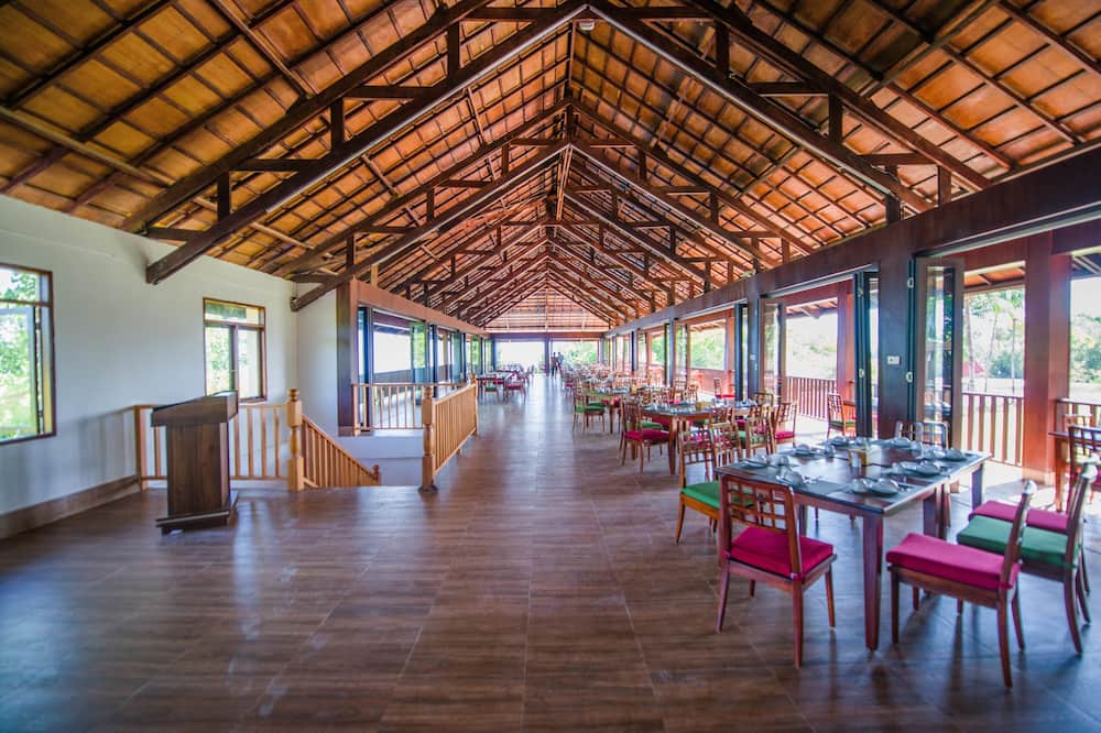 ヌサンタラ ディアン センター 写真