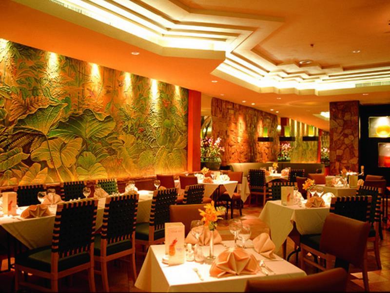 インドラ リージェント ホテル 写真