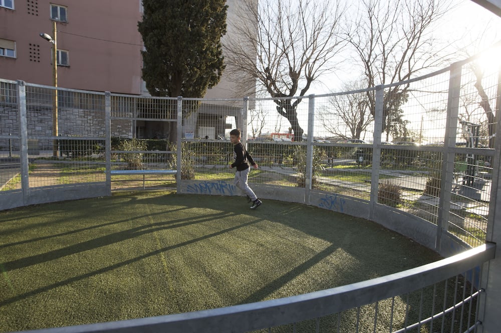 オーセンティック ラグジュアリー ルームス 写真