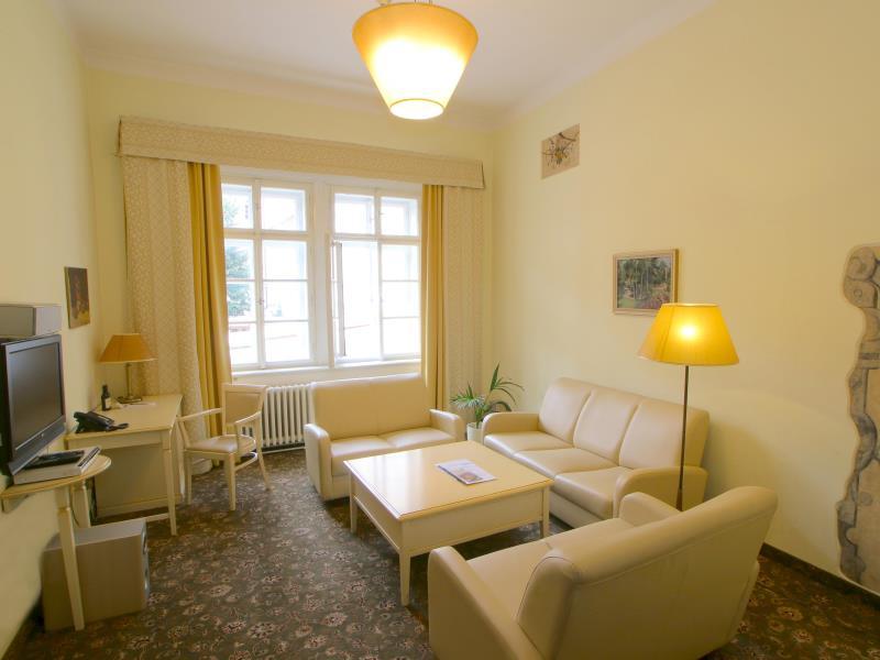 メタモルフィス ホテル 写真