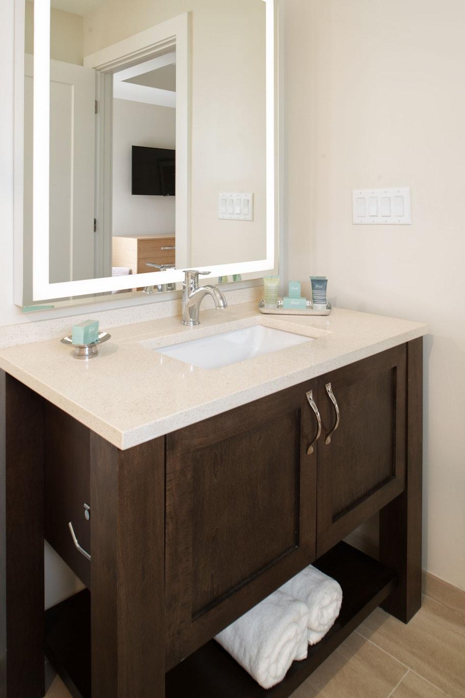 Waterline Villas & Marina, Autograph Collection 写真
