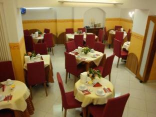 ホテル ユニバーシティ 写真