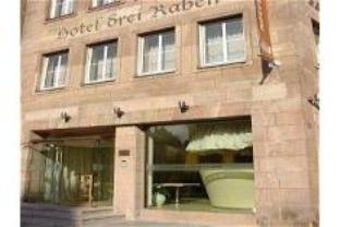 ホテル ドライ ラーベン 写真