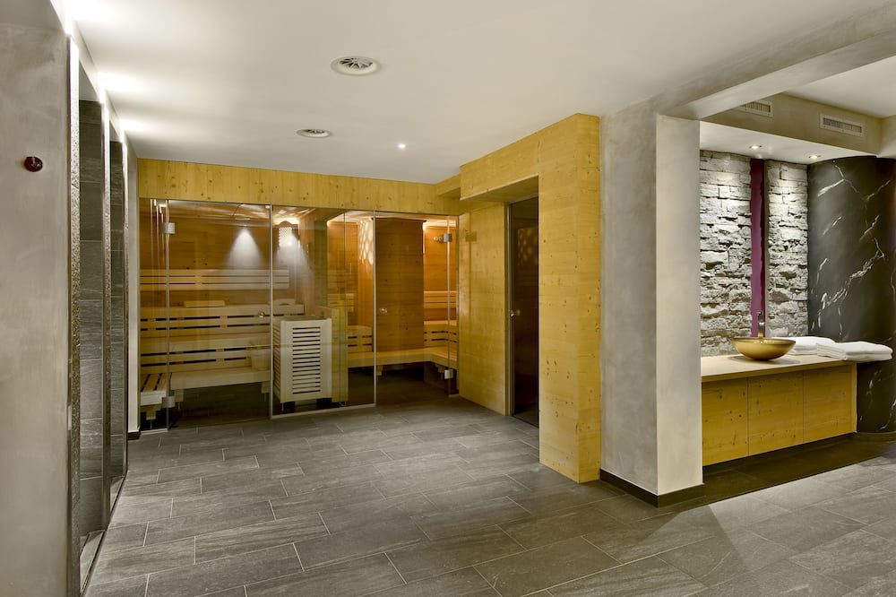 ホテル ガルニ ムッスメ 写真