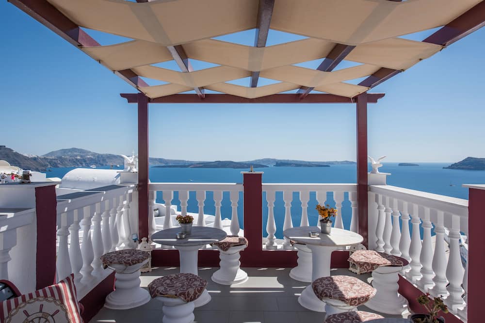 Maryloujohn Villas Oia 写真