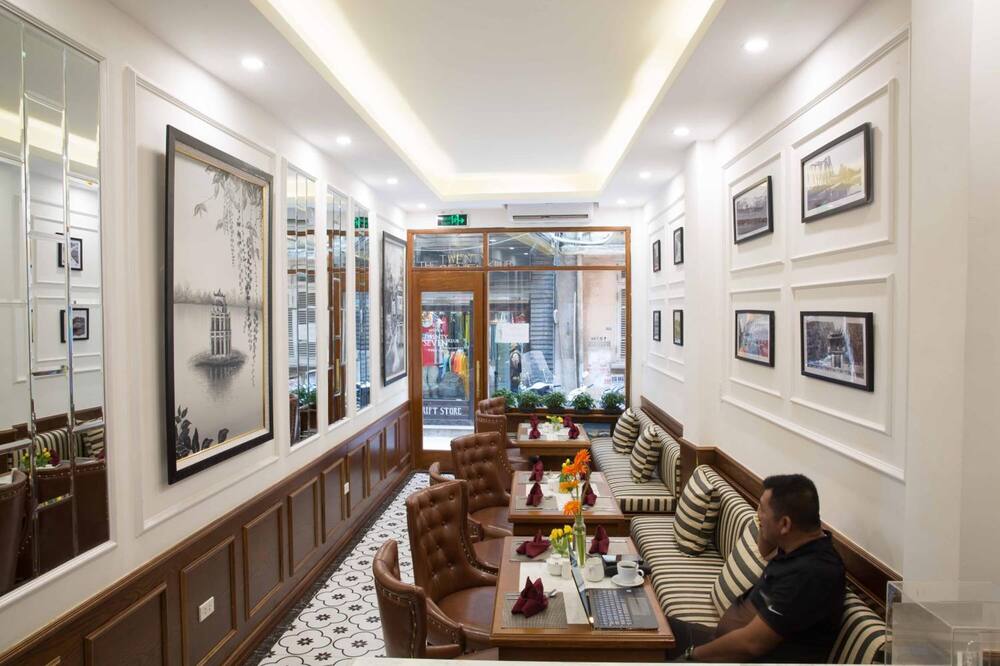 ハノイ アンバー ホテル 写真