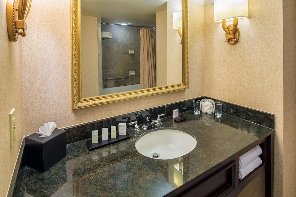 エンバシー スイーツ バイ ヒルトン ポートランド ダウンタウン 写真