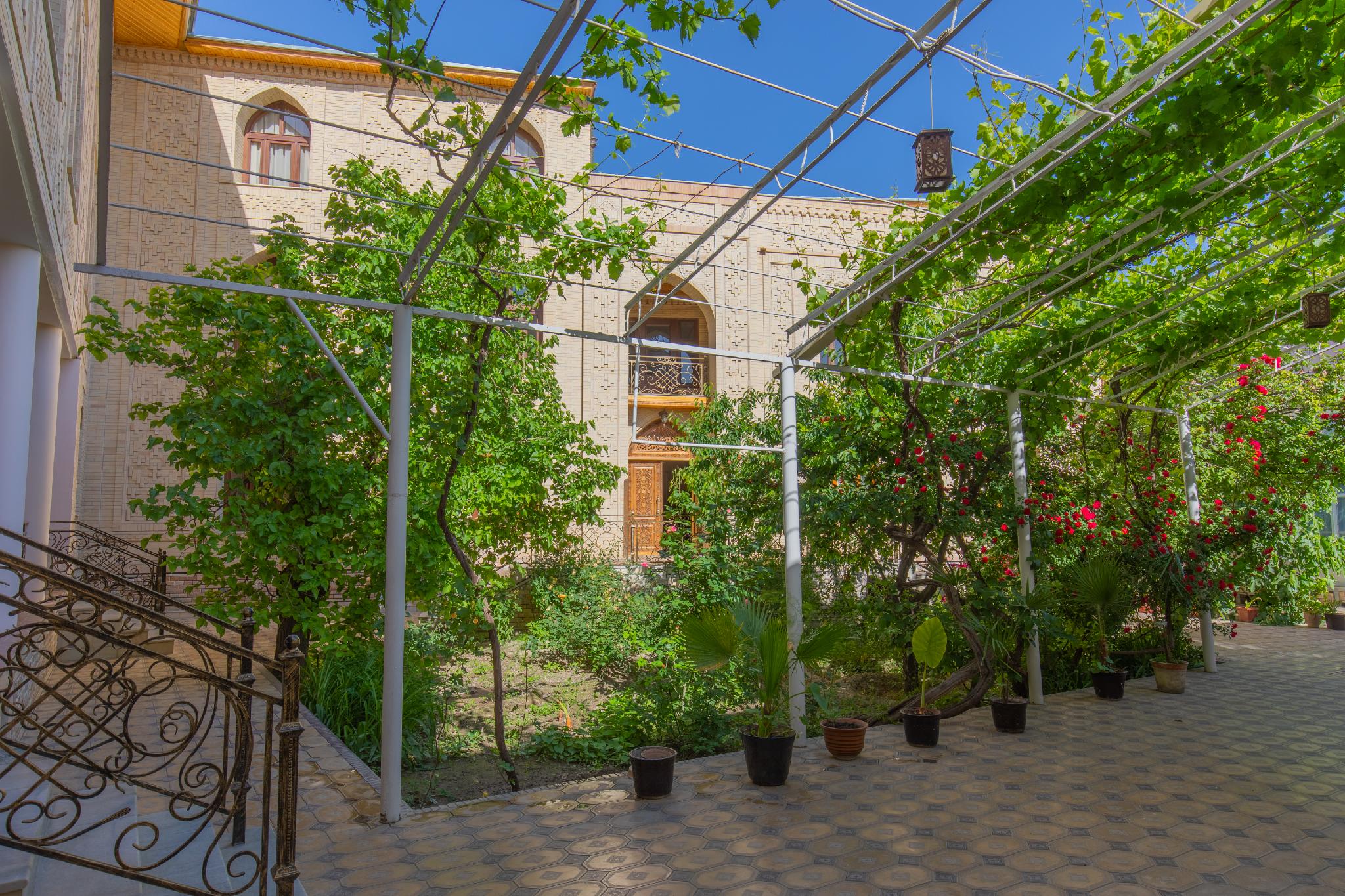 ラルガマク 写真