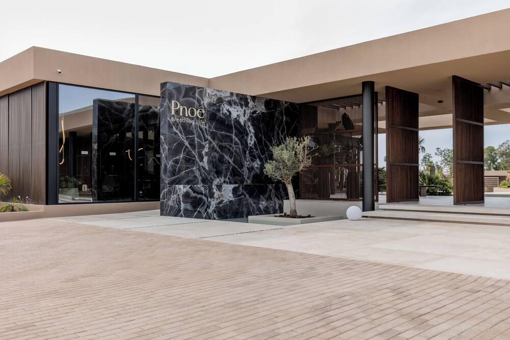 プノエ ブリージング ライフ (アダルツ オンリー) 写真