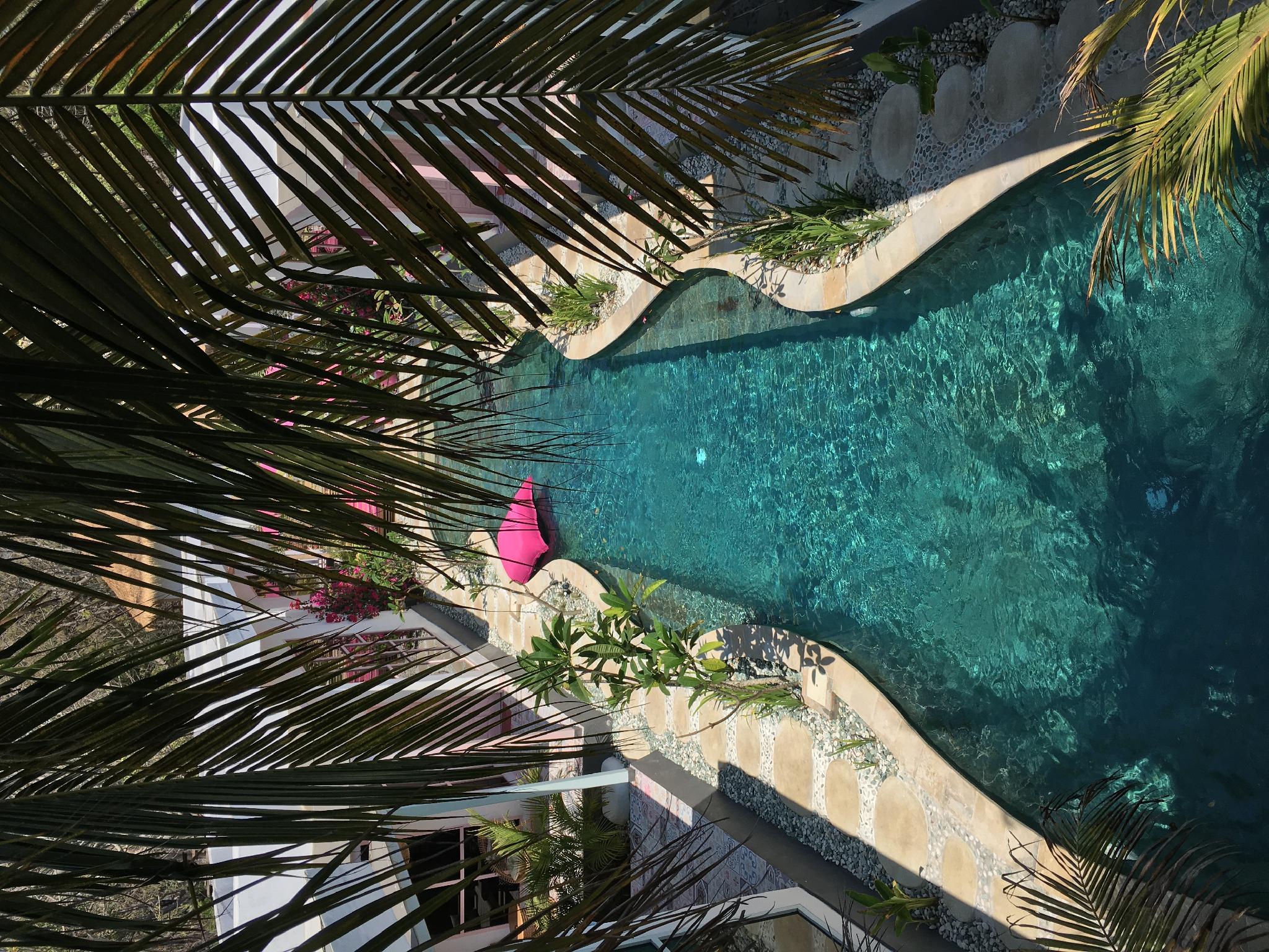 ヴィラズ フラミンゴ ギリ トラワンガン 写真