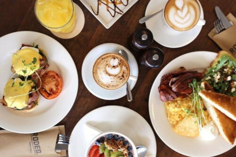 Redearth Hotel 写真