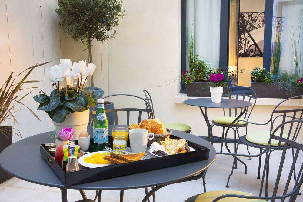 ギュスターヴ ホテル 写真