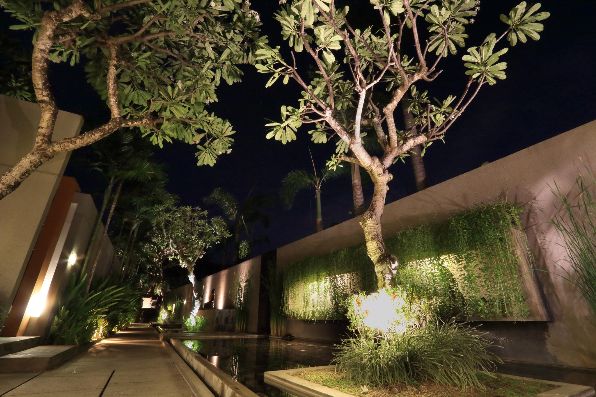 ヴィラ ジェラミ ホテル 写真