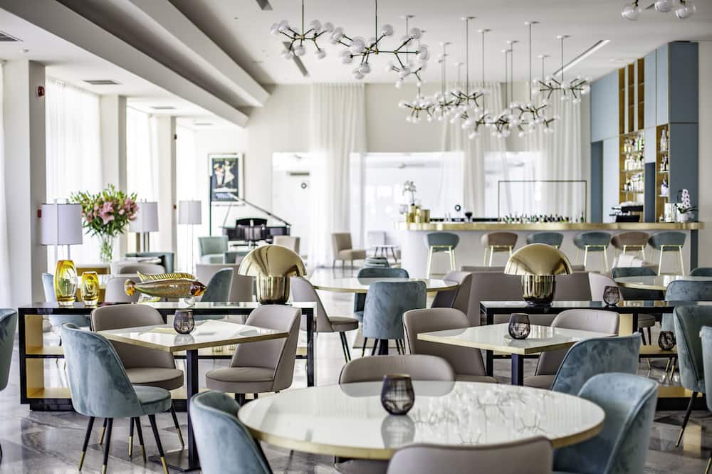 ダイアナ グランド ホテル NEW 写真