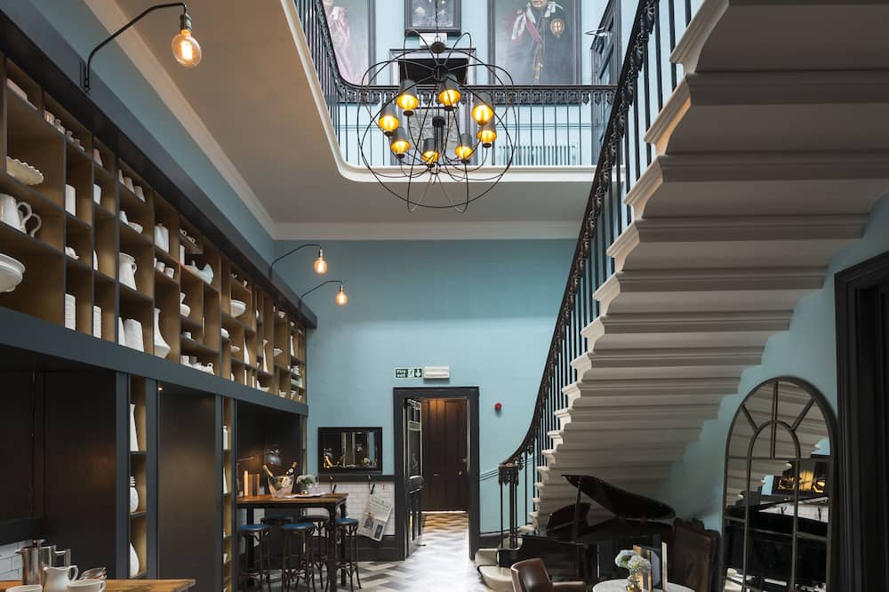 The Churchill Hotel 写真