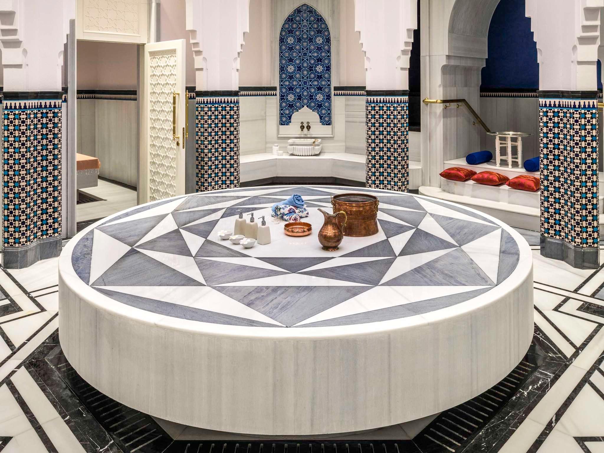 リクソス プレミアム サディヤット アイランド 写真