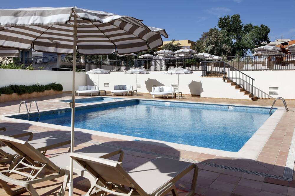 Alua Linda Mallorca 写真