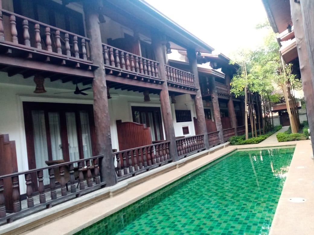 トレジャー ホテル ラオス 写真