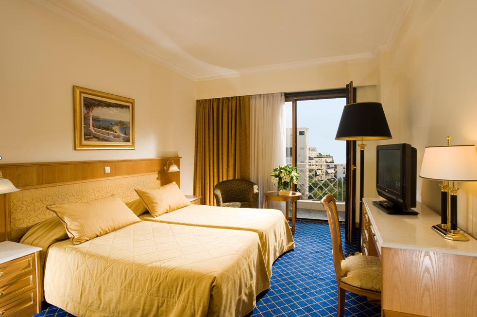 ロイヤル オリンピック ホテル 写真