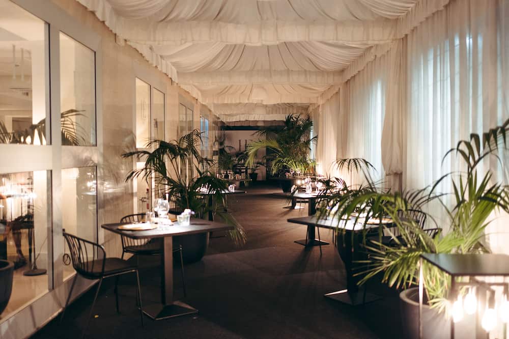 ホテル エクセルシオール バリ 写真