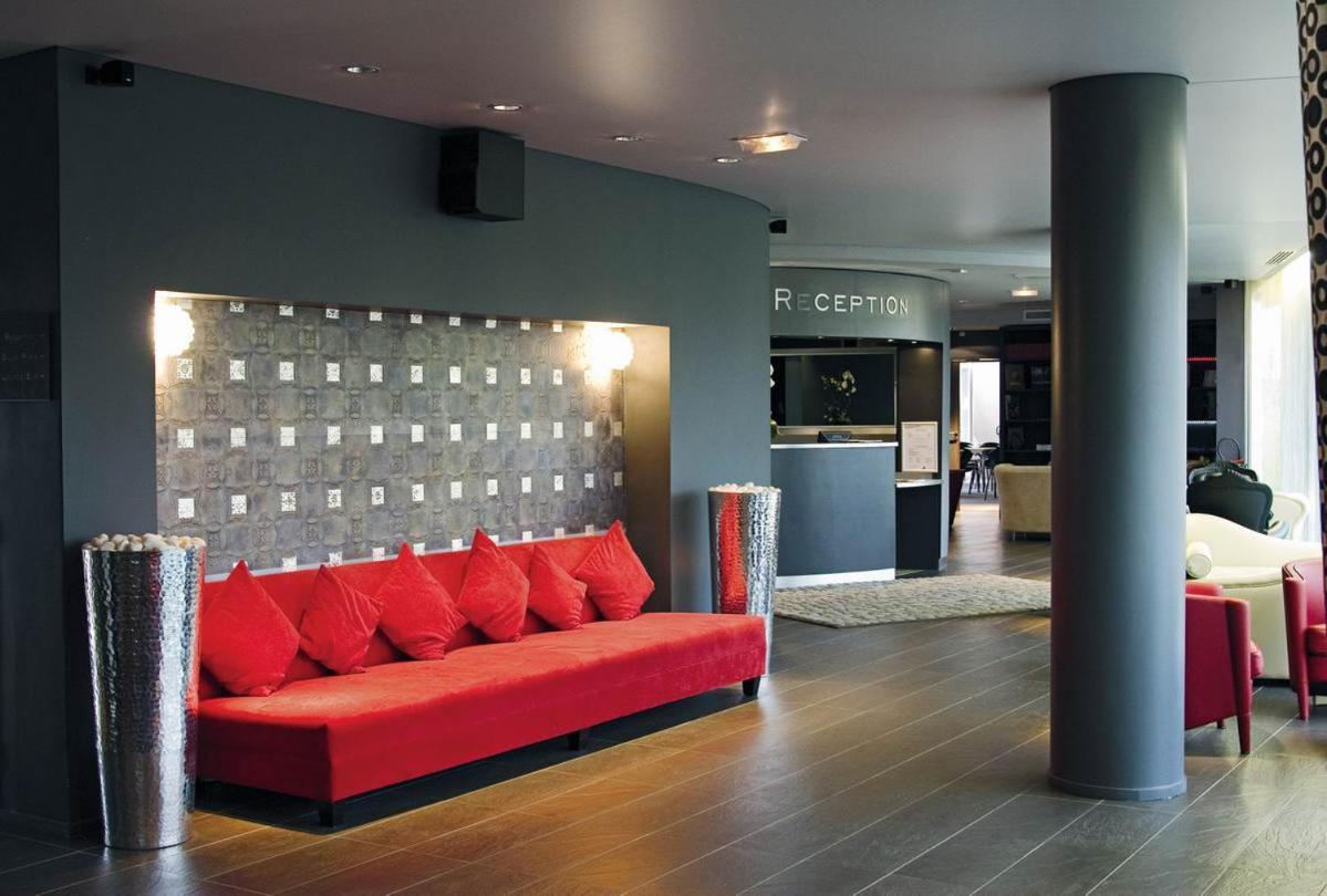 スタンディング ホテル スイーツ バイ アクティソース 写真