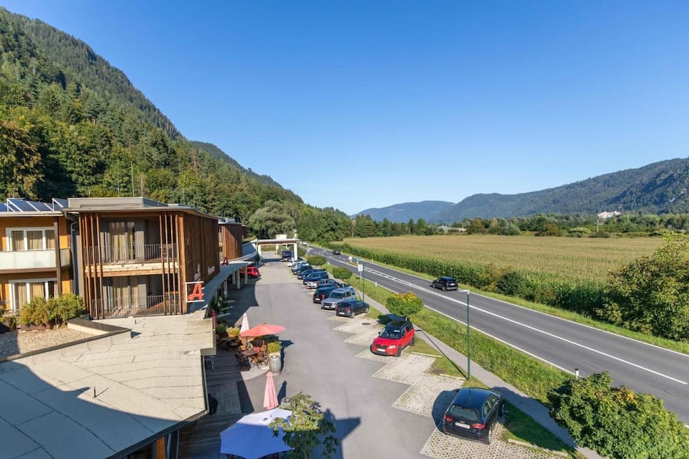 eduCARE Hotel 写真