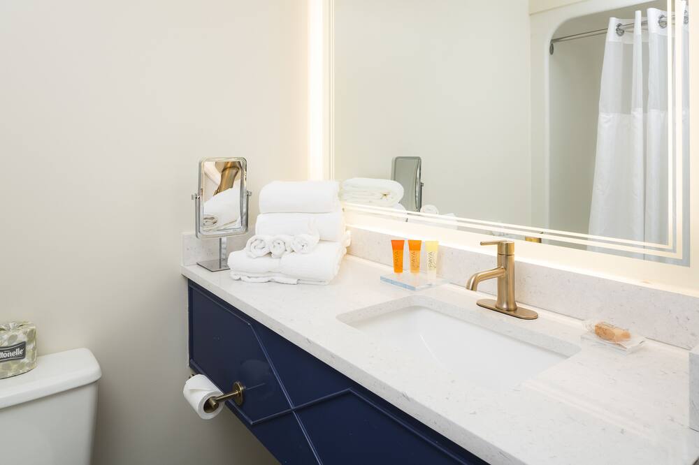 ホテル 1620 アット プリマス ハーバー 写真