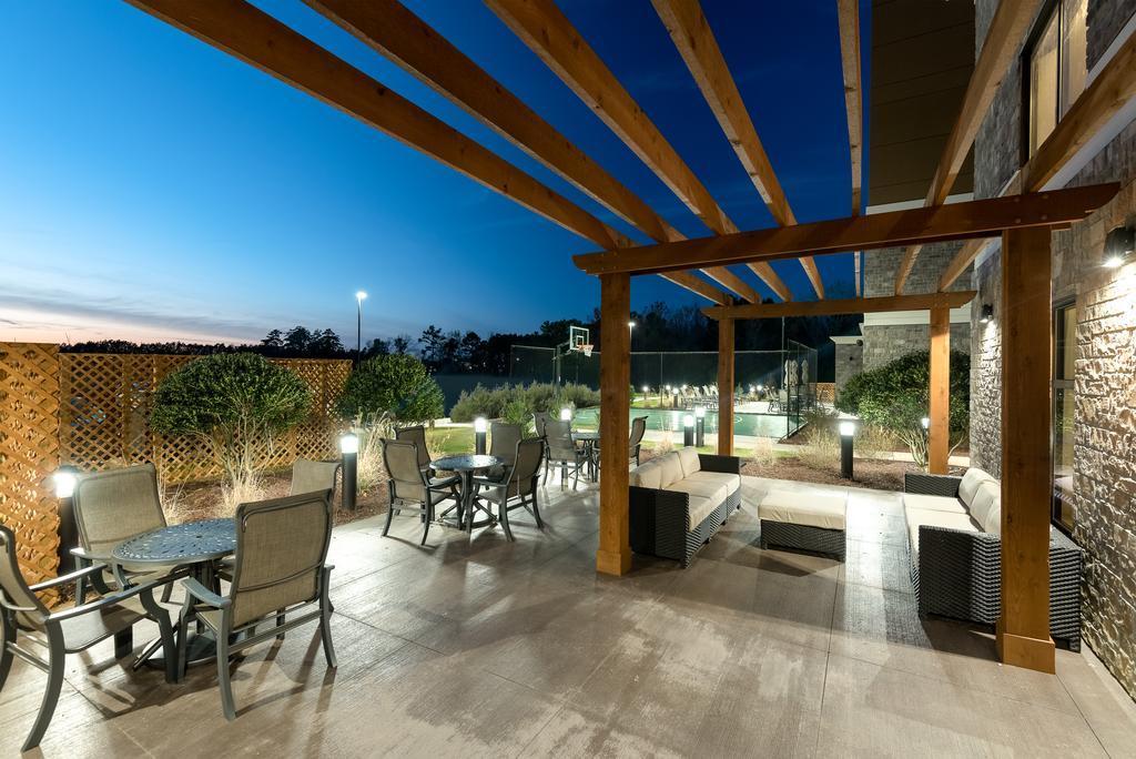 Homewood Suites by Hilton Fayetteville 写真