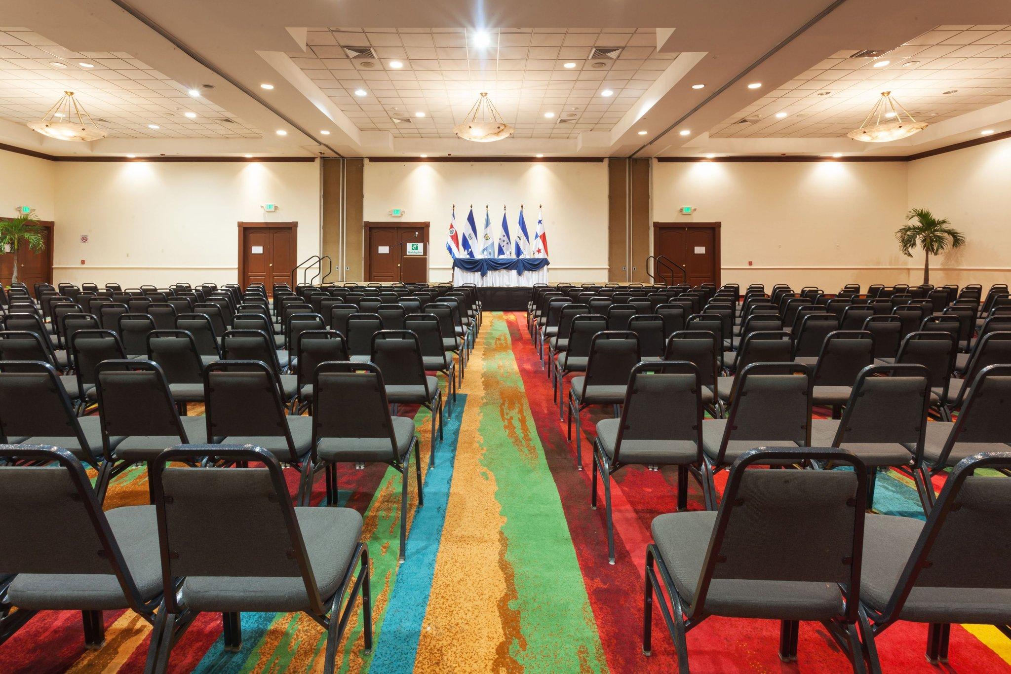Holiday Inn San Salvador By IHG 写真