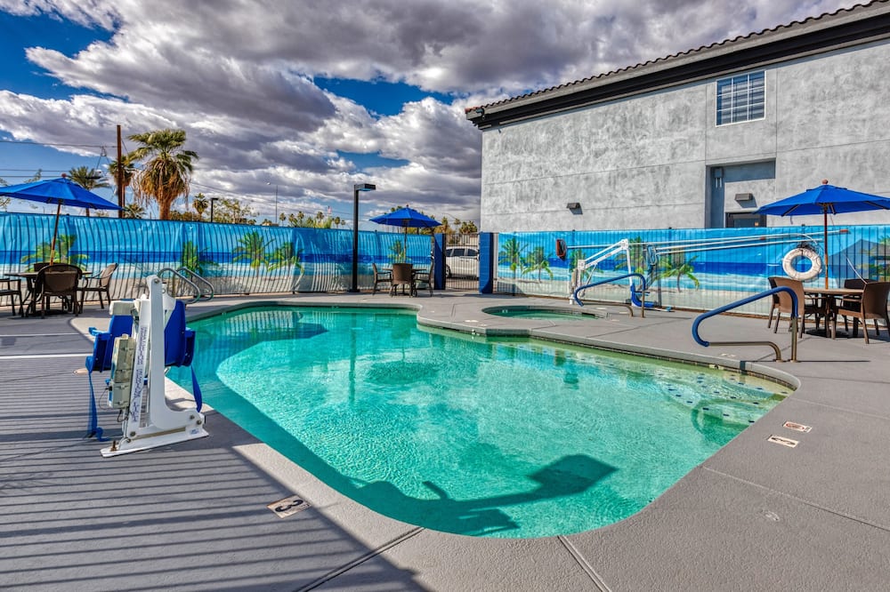 ザ アズール ホテル 写真