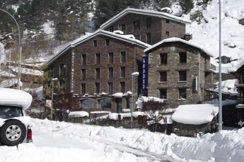 ホテル モンターネ 写真