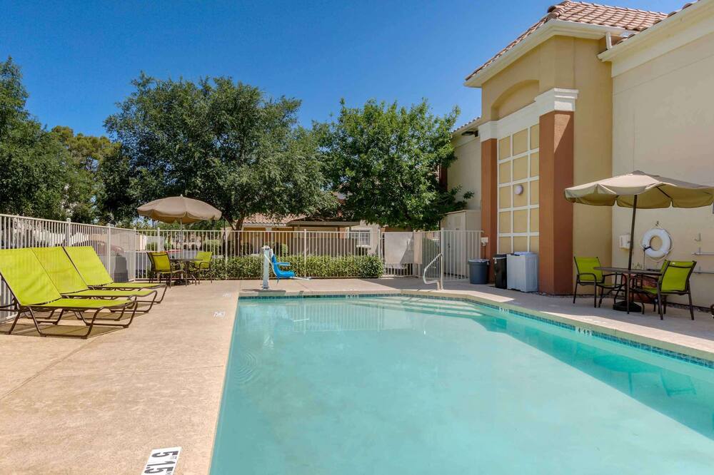 エクステンデット ステイ アメリカ スイーツ フェニックス スコッツデール オールド タウン 写真