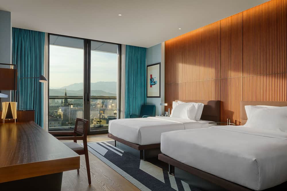 ル メリディアン バトゥーミ 写真