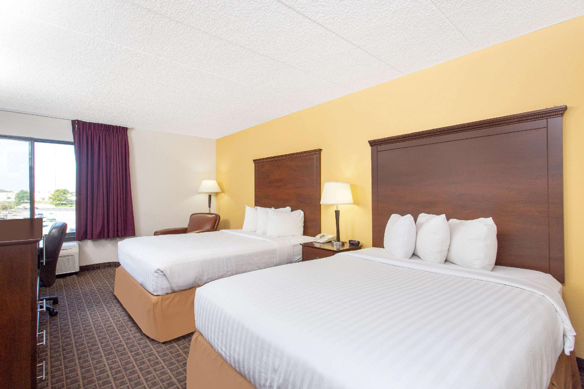 アメリックイン バイ ウィンダム マディソン ウェスト 写真