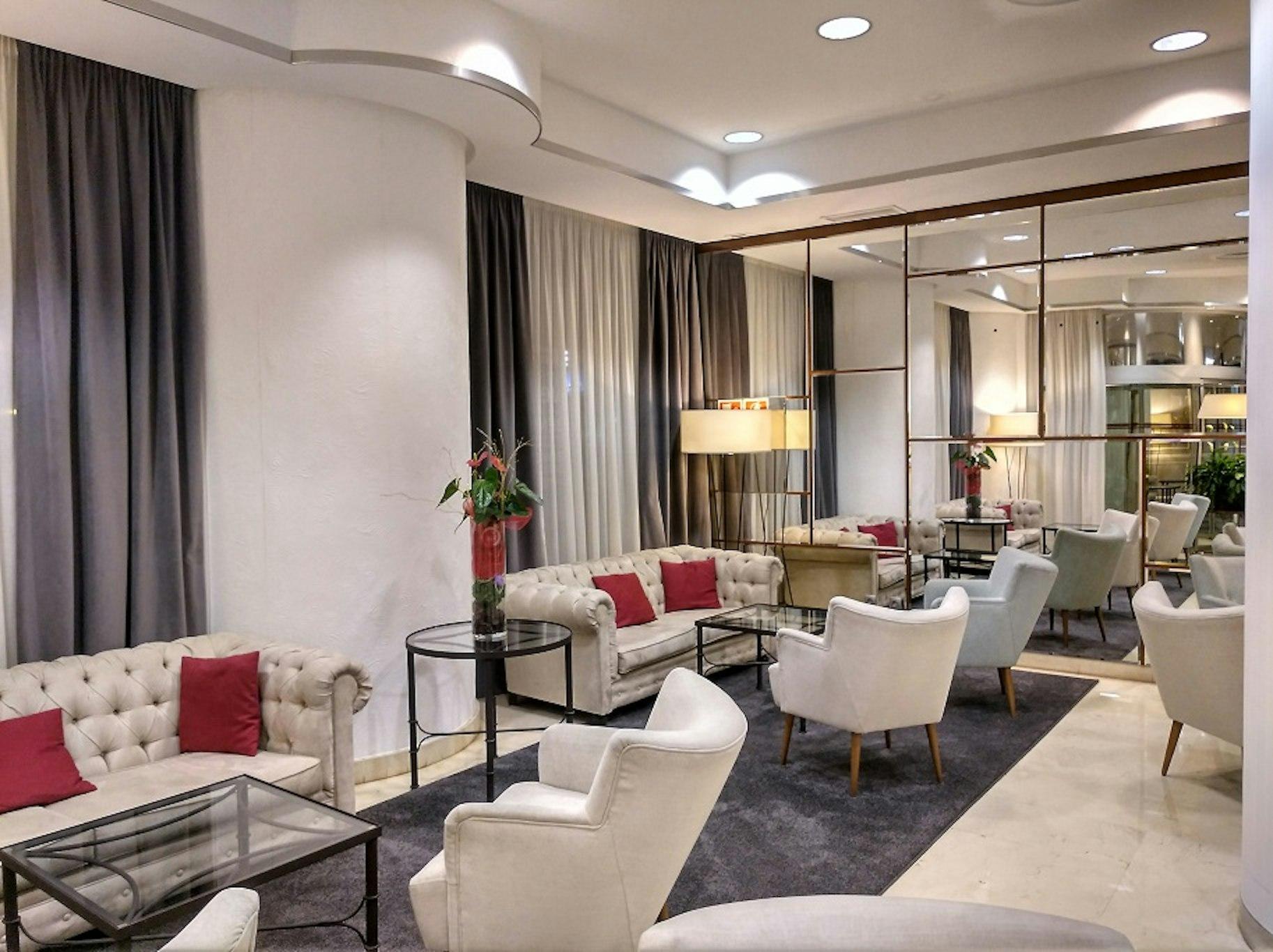 Hotel Gran Via 写真