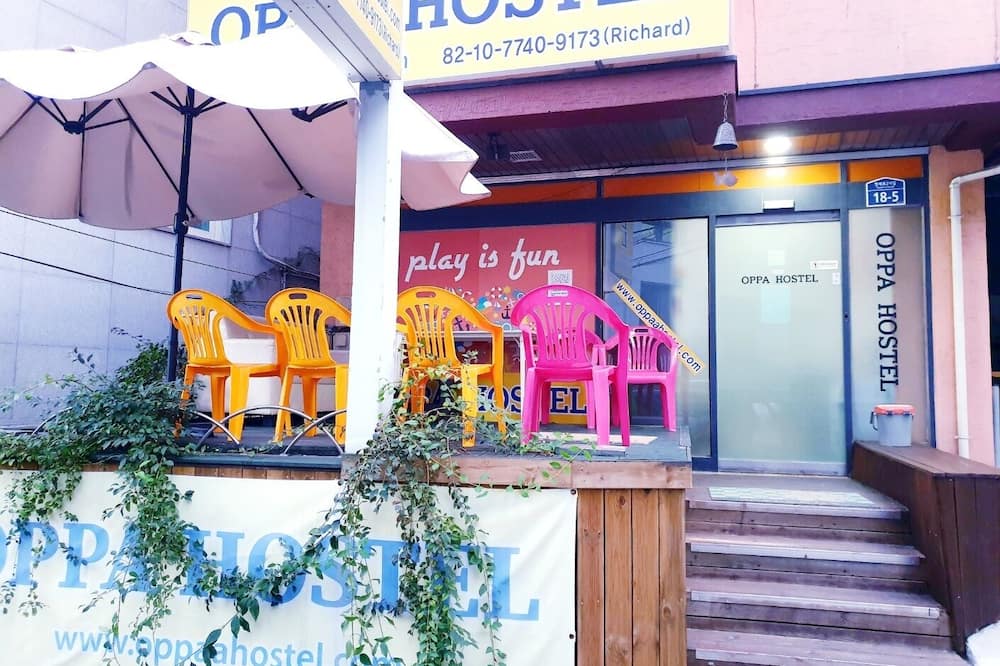 オッパ ホステル シンチョン ホンデ 写真