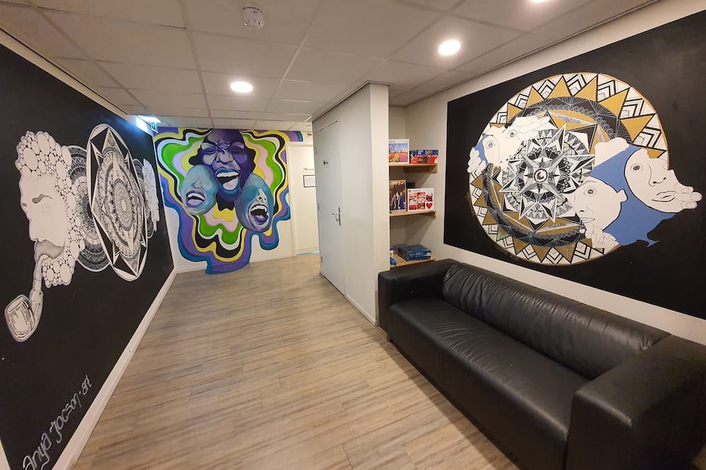 ダッチーズ ホステル 写真