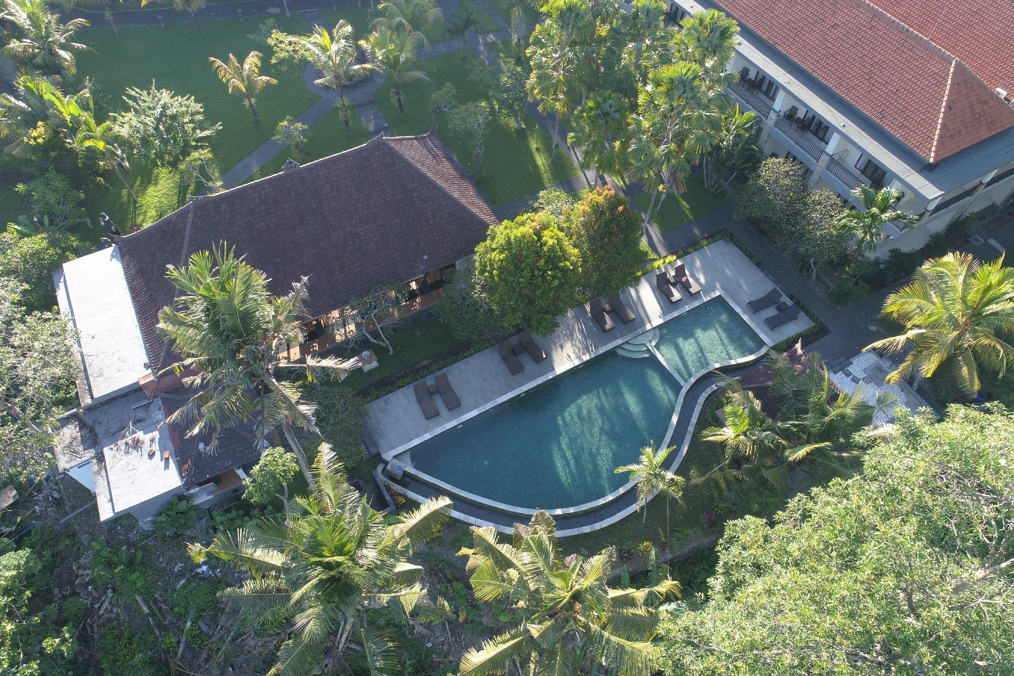 アグン ラカ リゾート ＆ ヴィラ 写真