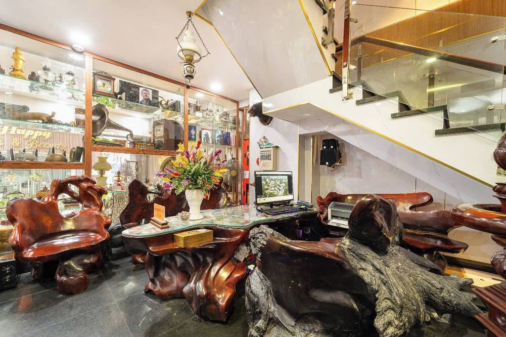 ダイモンド ラグジュアリー ベン タン 写真