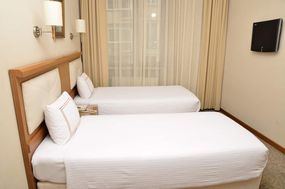 イルカイ ホテル 写真