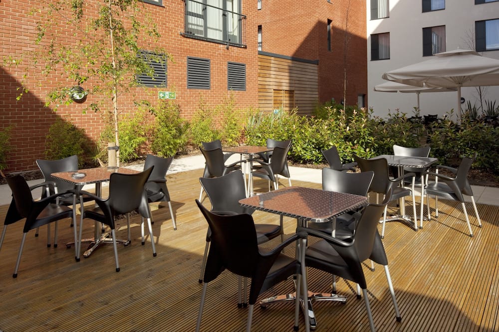 ホリデイ イン エクスプレス チェルトナム タウン センター バイ IHG 写真