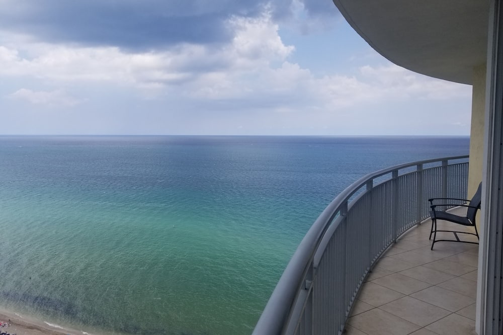 DoubleTree Resort & Spa by Hilton Hotel Ocean Point - North Miami Beach 写真