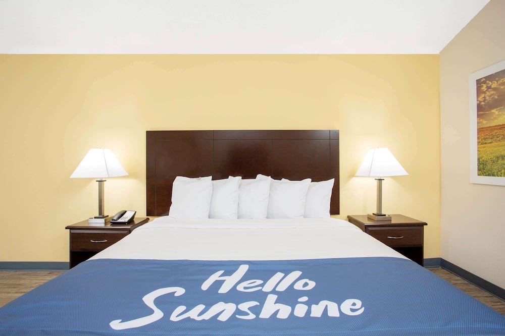 デイズ イン バイ ウィンダム レイク シティ 写真