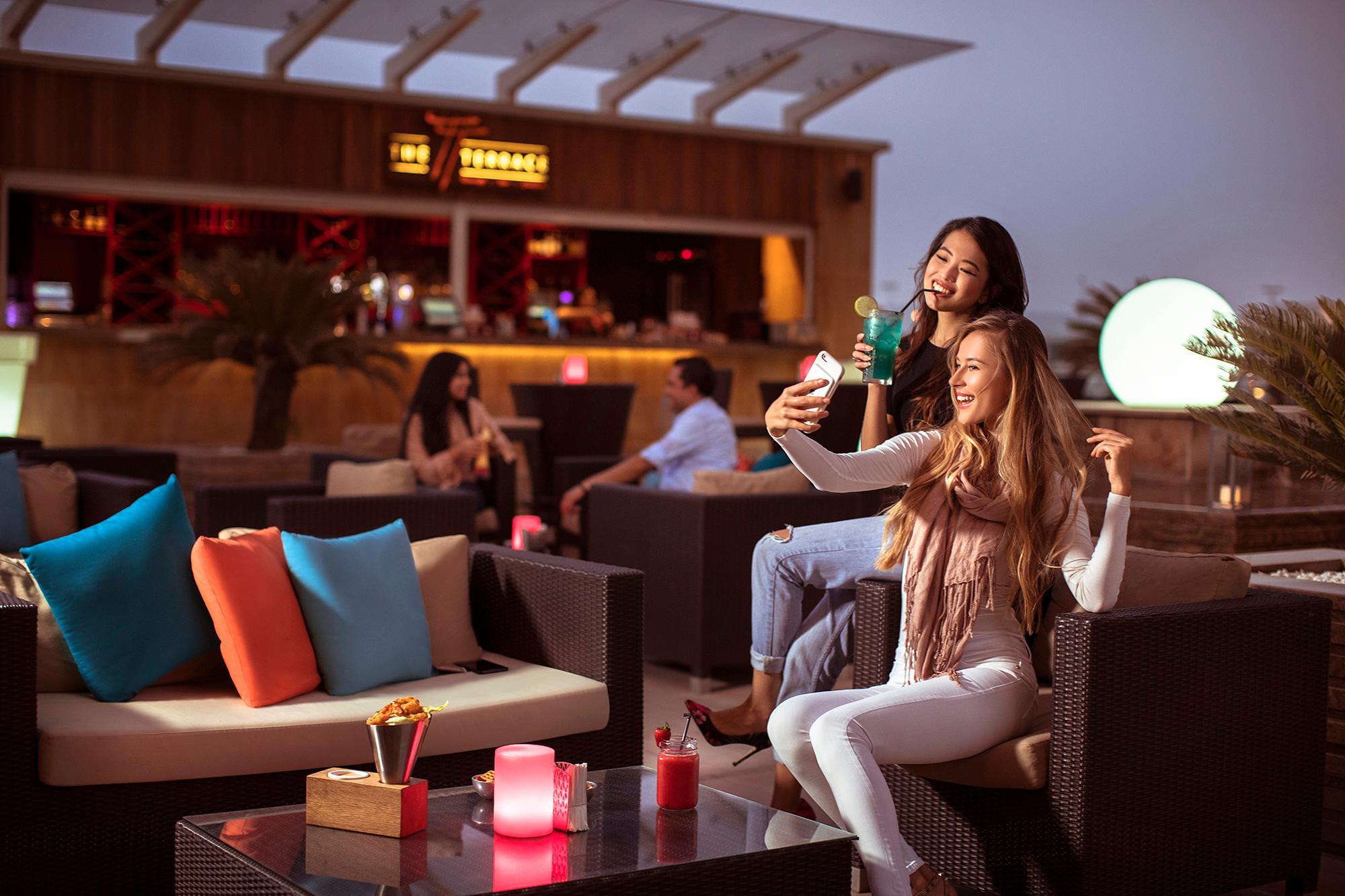 メディア ロタナ ドバイ 写真