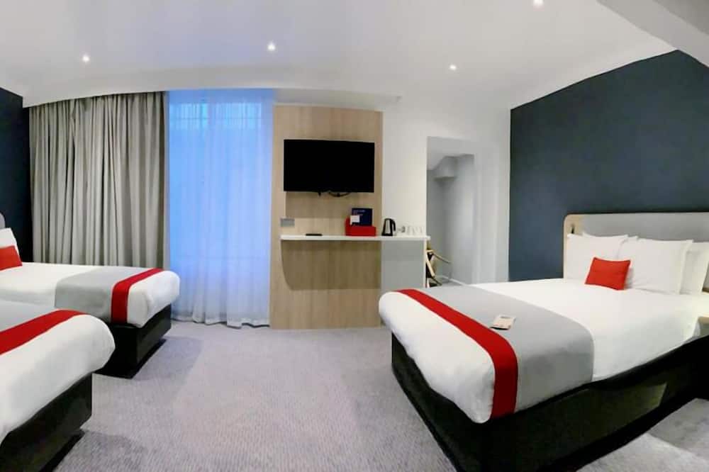 ホリデイ イン エクスプレス ロンドン ヴィクトリア バイ IHG 写真