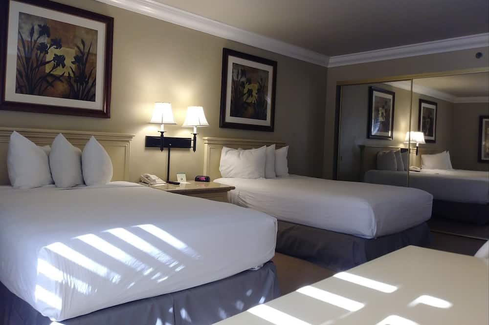 インディアン ウェルズ リゾート ホテル 写真