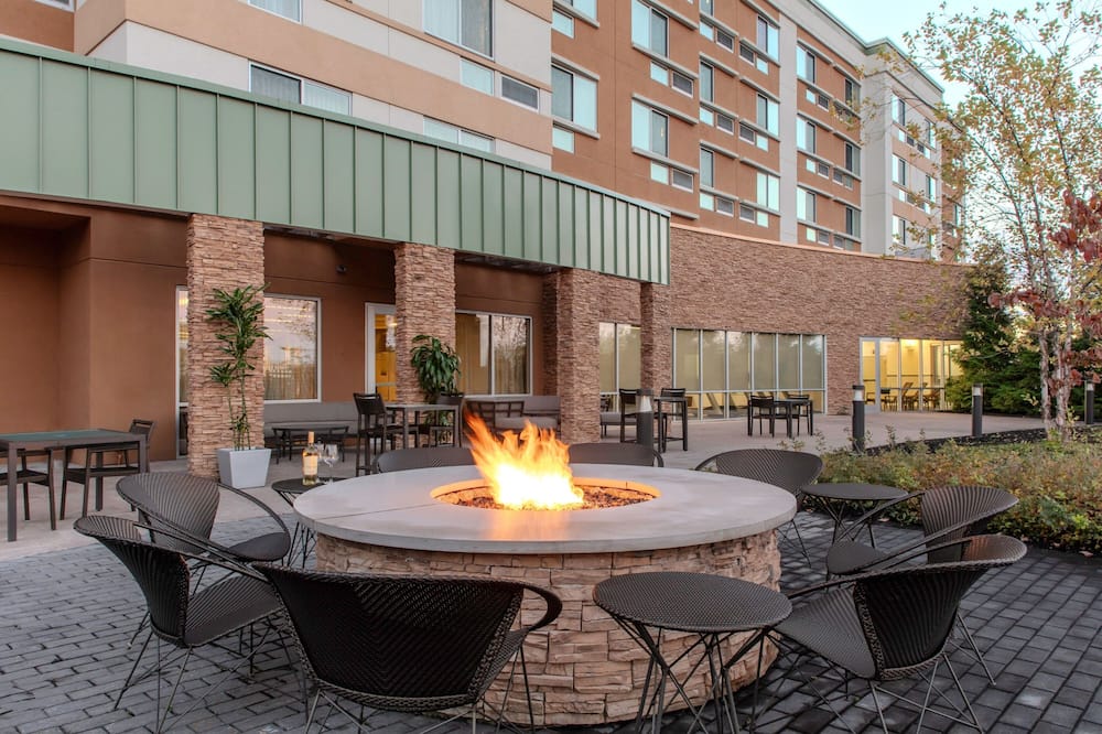 Courtyard by Marriott Yonkers Westchester County 写真