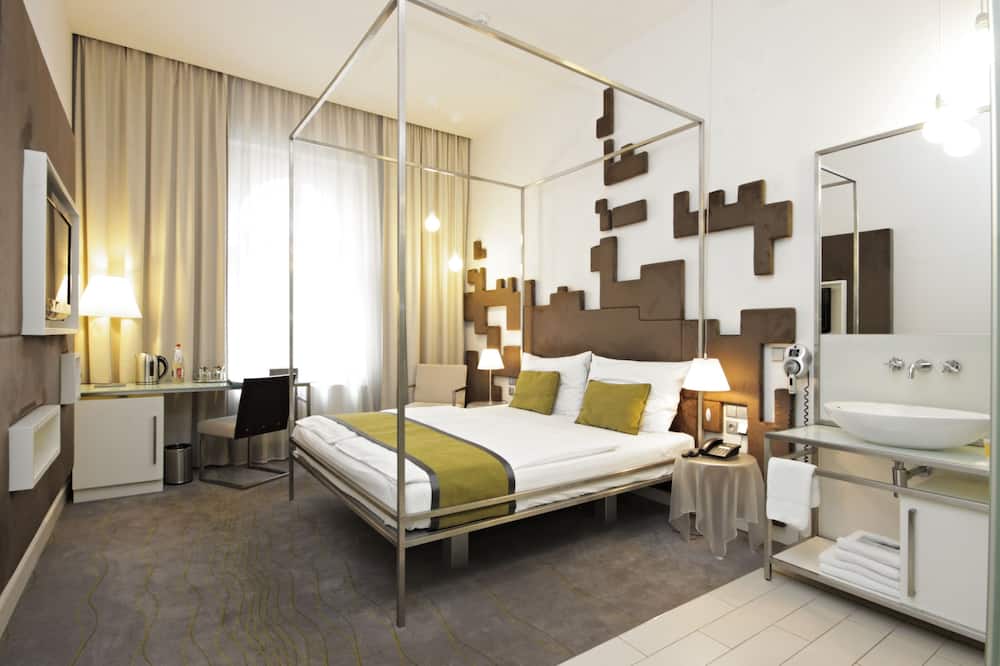 ピュア ホワイト 写真