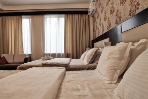 Hotel Four Brothers 写真