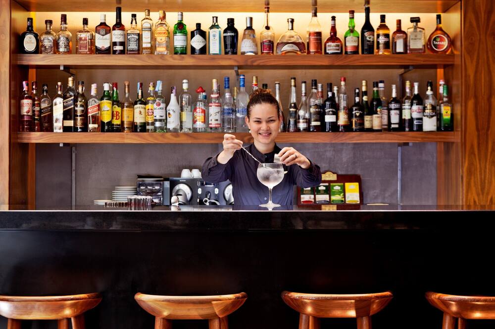 アルティス プライム ホテル 写真